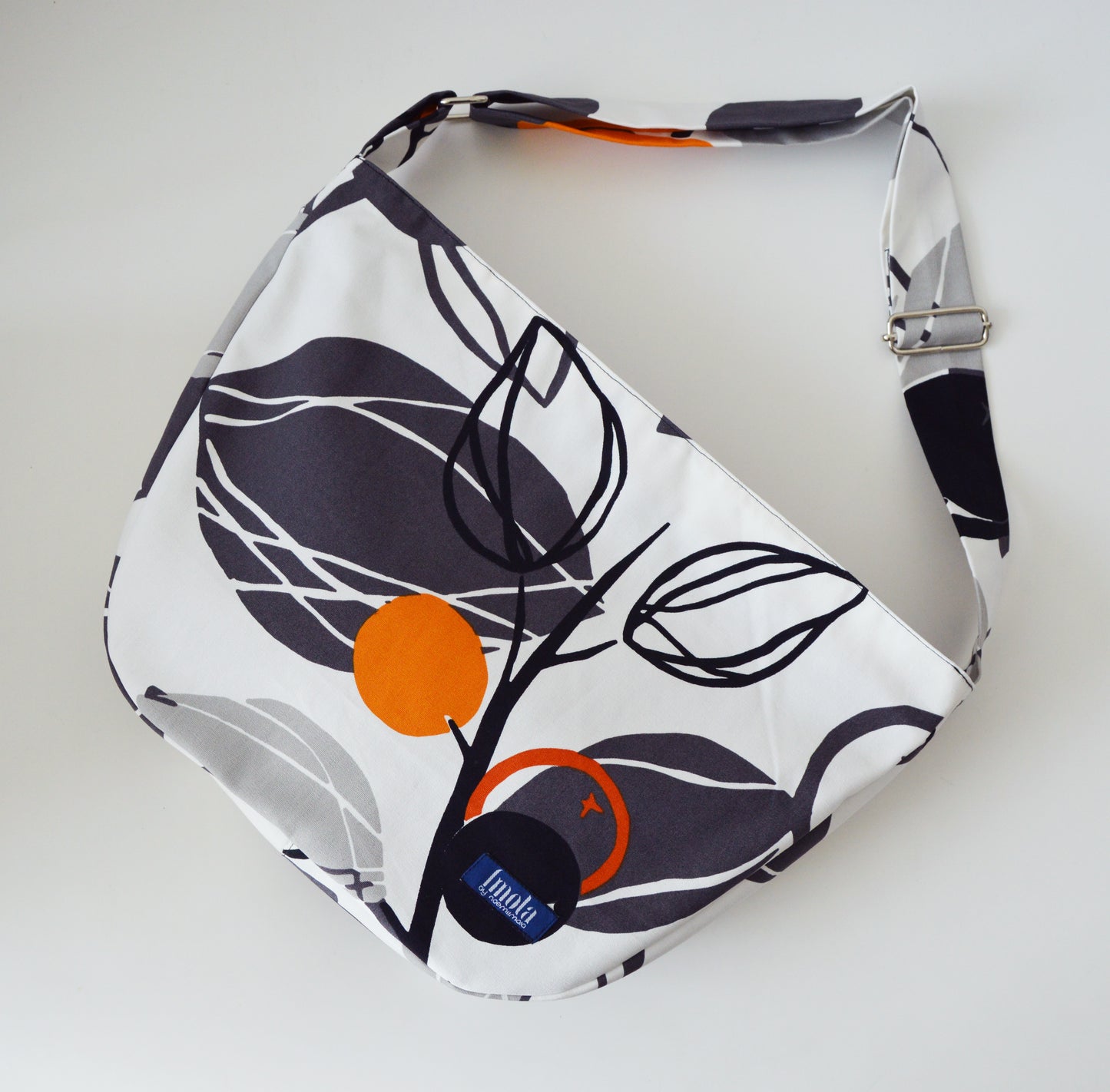 White gray bike crossbody bag bike messenger bag with orange berry 1.1 BASIC COLLECTION