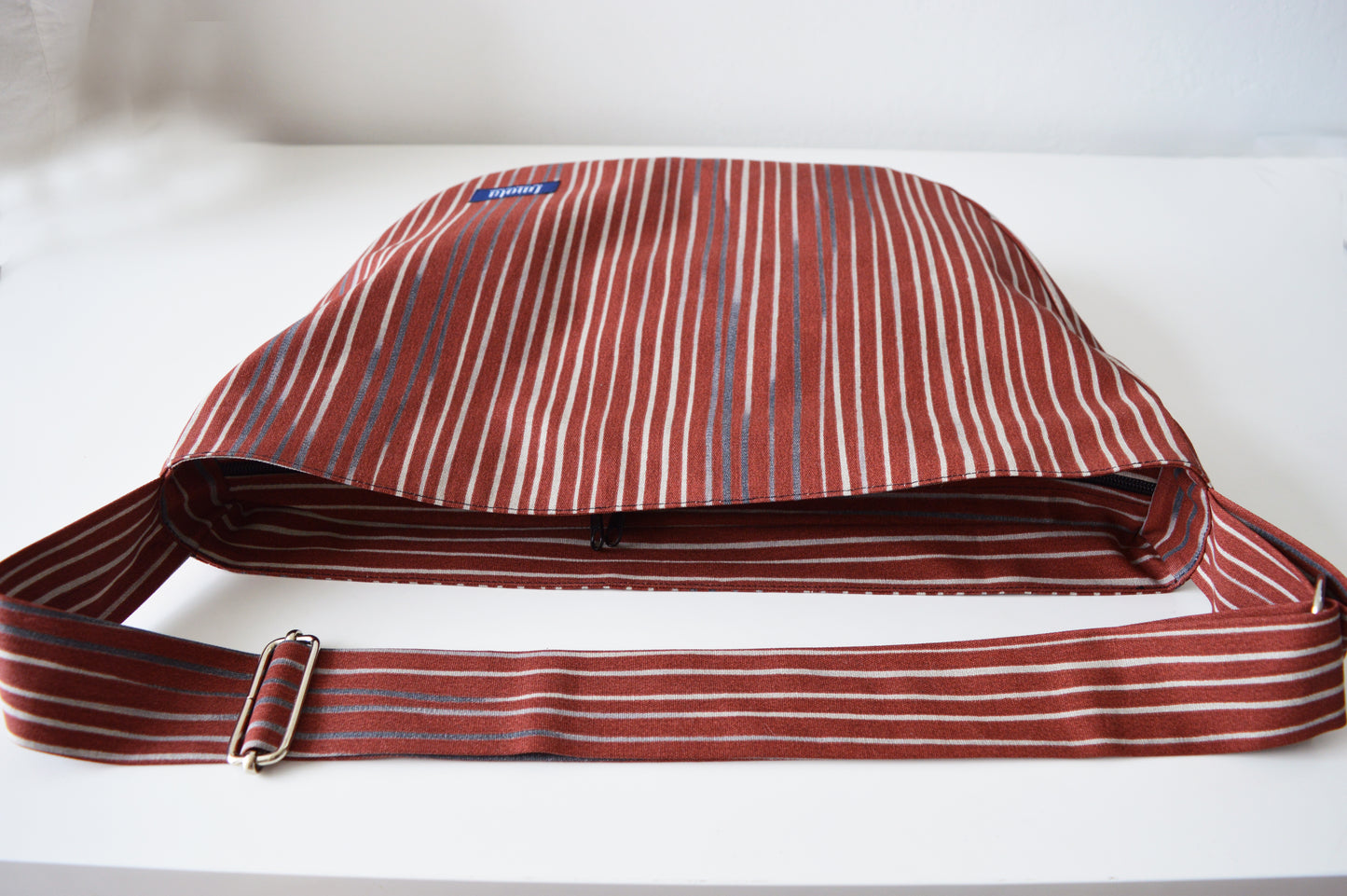 Bike crossbody bag bike messenger bag striped brick red brown cycling bag cottage chic shabby minimalist simple casual 1.1 BASIC COLLECTION