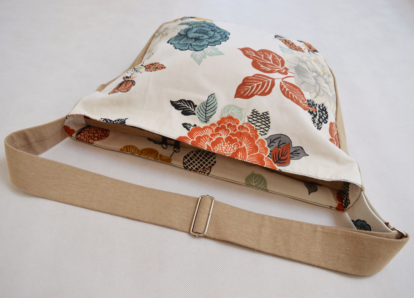 Bike crossbody bag bike messenger bag beige floral japanese flowers chinese flowers oriental style asian style bag 1.1 BASIC COLLECTION