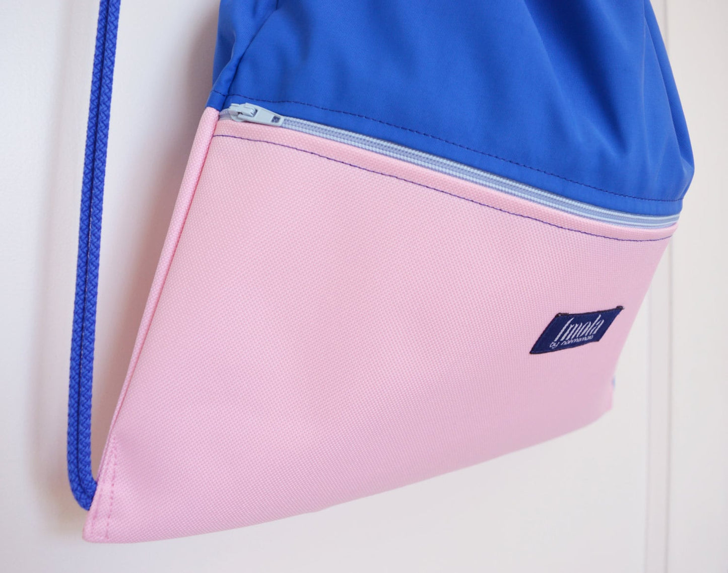 Summer gym bag backpack beach festival bag water resistant waterproof color block blue pink rose quartz hipster colorful minimalist backpack