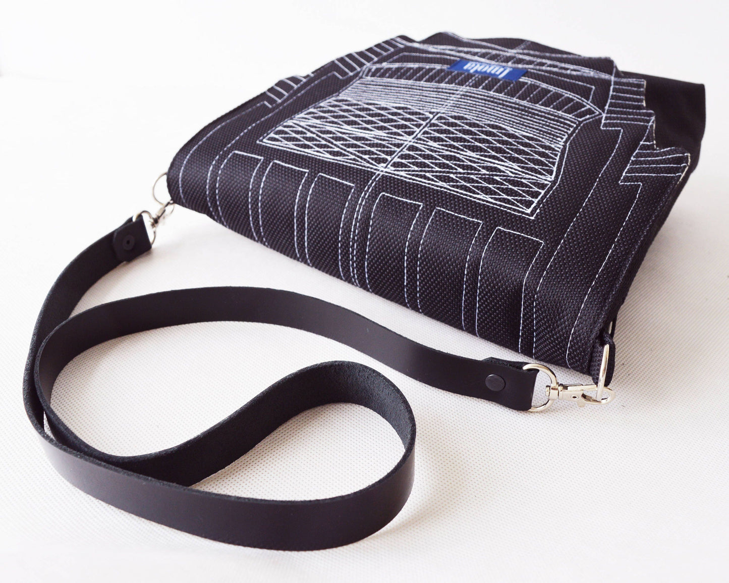 Black crossbody purse bag messenger bag small carbon black waterproof water resistant everyday elegant purse Zurichtoren geometry minimal