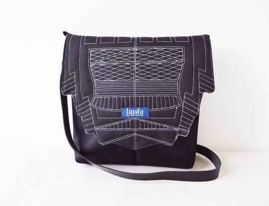 Black crossbody purse bag messenger bag small carbon black waterproof water resistant everyday elegant purse Zurichtoren geometry minimal