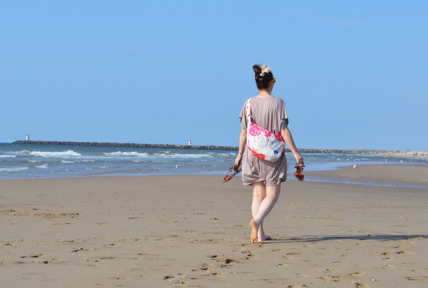 White beige bike crossbody bag bike messenger bag with moss green olive green berry pattern 1.1 BASIC COLLECTION