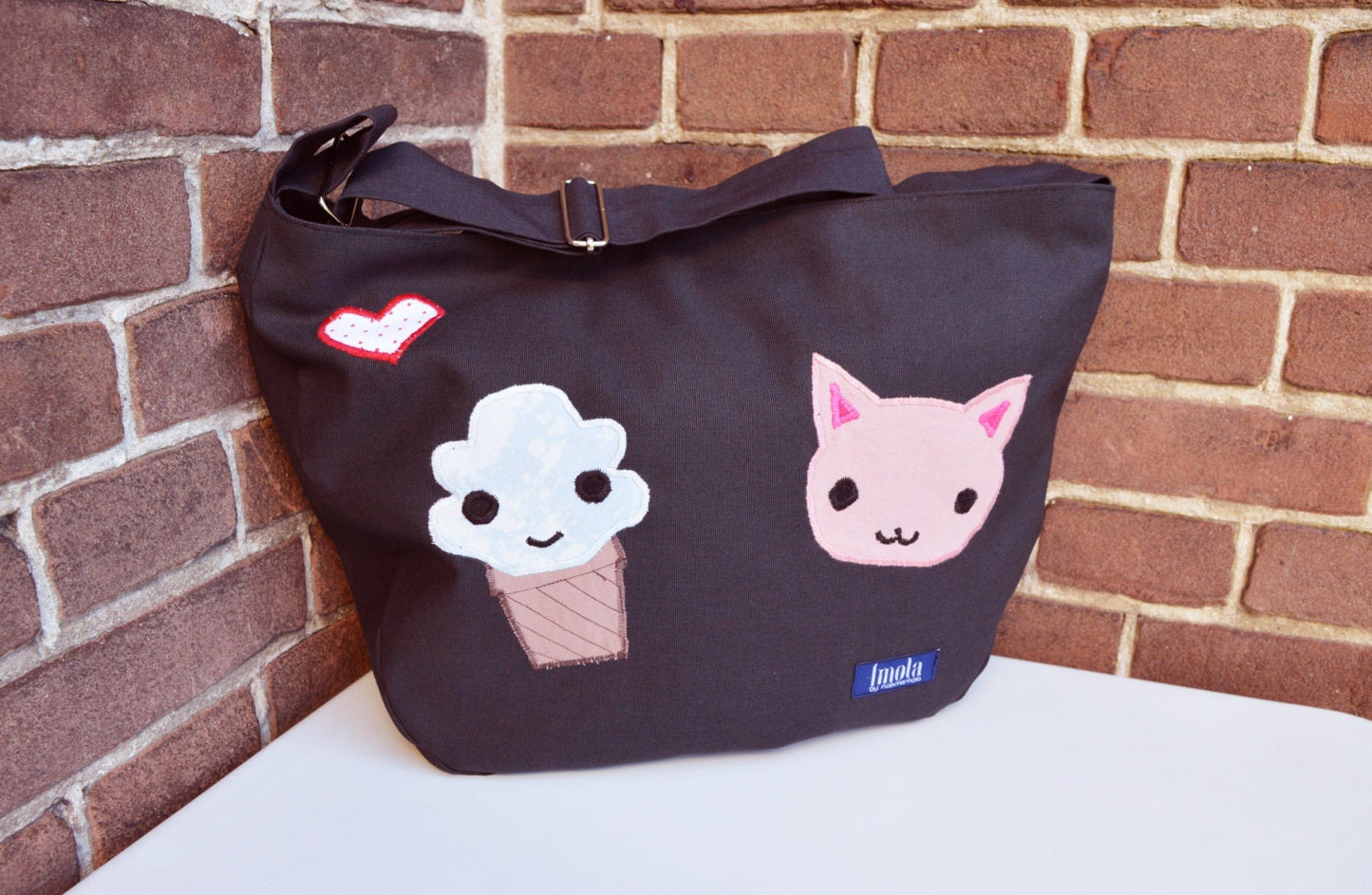 Bike crossbody bag bike messenger bag cycling bag applique cute kitty cat animal ice cream muffin sweet adorable gray 1.1 BASIC COLLECTION