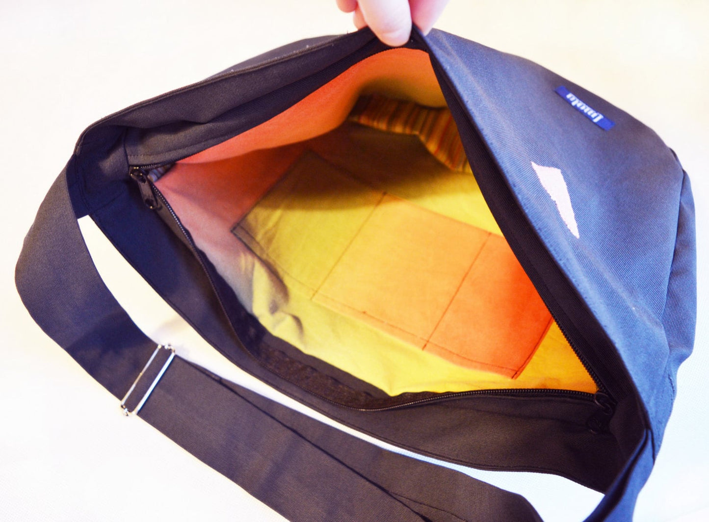 Bike crossbody bag messenger bag with applique Grumpy cat cycling bag 1.1 BASIC COLLECTION